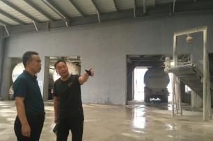 綠 色建材評審專家組抵達公司進行現場評審